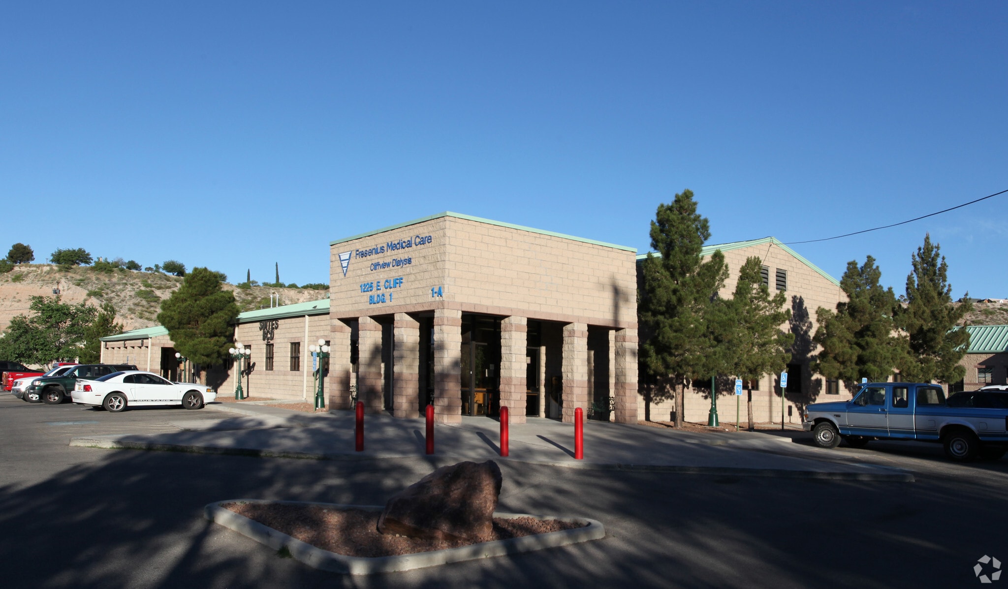 1225 E Cliff Dr, El Paso, TX for lease Primary Photo- Image 1 of 19