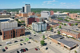 33 4th St SW, Rochester, MN - Aerial map view