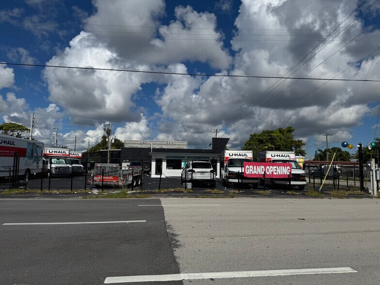 1822 N Dixie Hwy, Hollywood, FL à vendre - Photo du bâtiment - Image 3 de 18