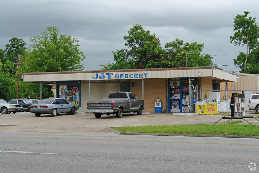 2325 S 4th St, Beaumont, TX for lease - Primary Photo - Image 1 of 2