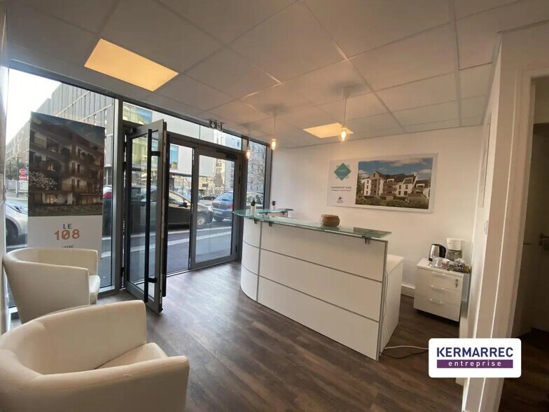 Office in Rennes for lease - Interior Photo - Image 2 of 4