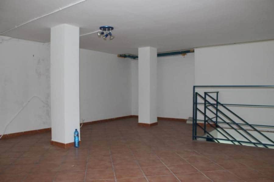 Immeuble residentiel dans Sant Andreu de la Barca, Barcelona à vendre Photo intérieure- Image 1 de 2