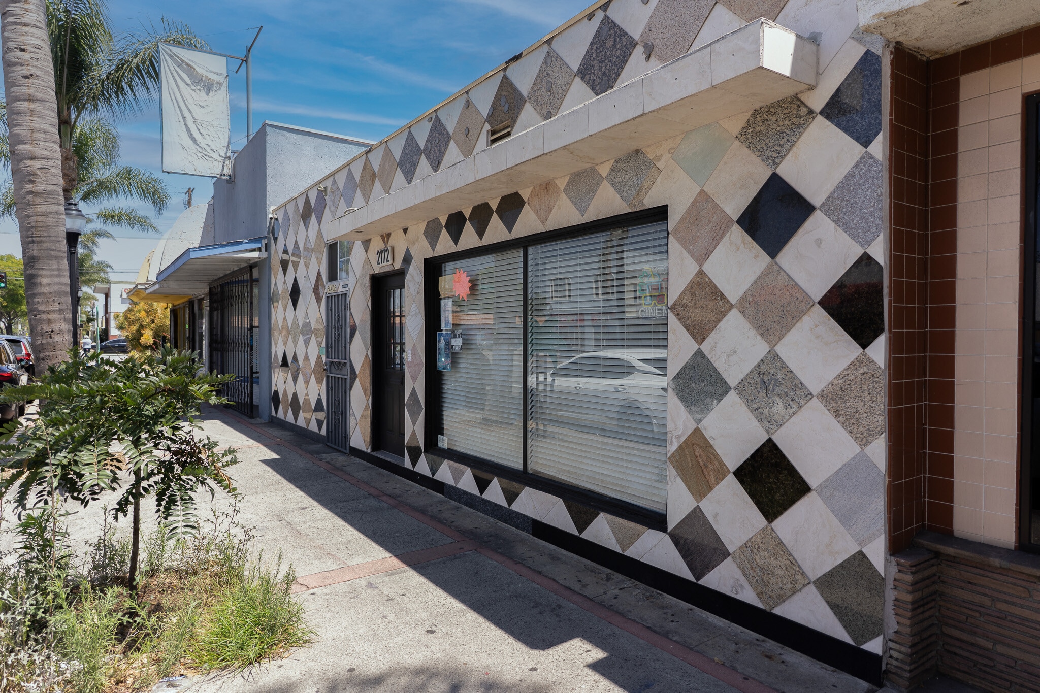 2172-2176 Pacific Ave, Long Beach, CA for lease Primary Photo- Image 1 of 36