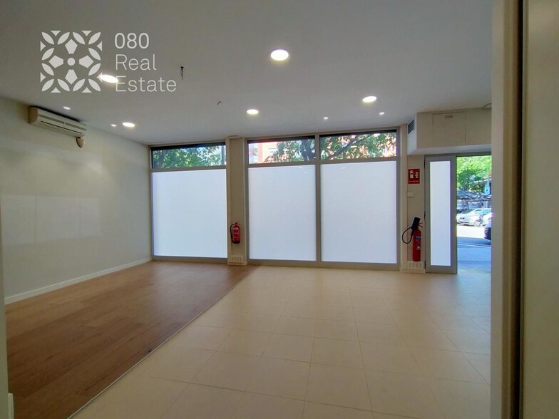 Retail in Barcelona, Barcelona for lease - Interior Photo - Image 3 of 9
