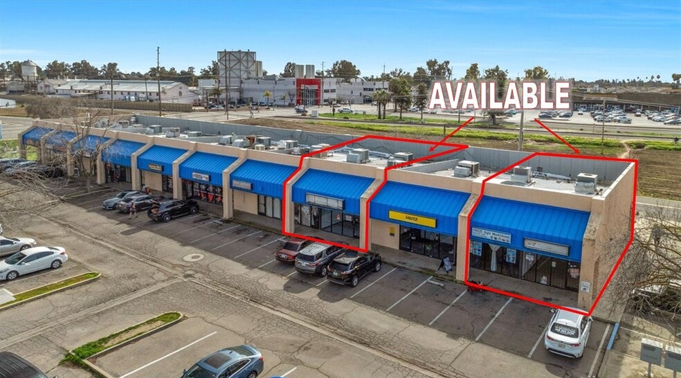 104-145 N 11th Ave, Hanford, CA for lease - Building Photo - Image 2 of 9