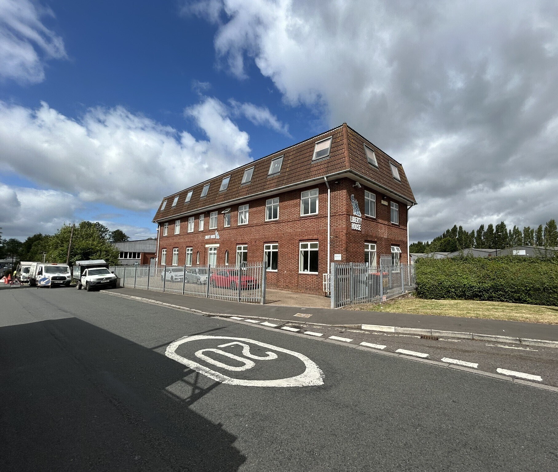 South Liberty Ln, Bristol à vendre Photo du bâtiment- Image 1 de 14