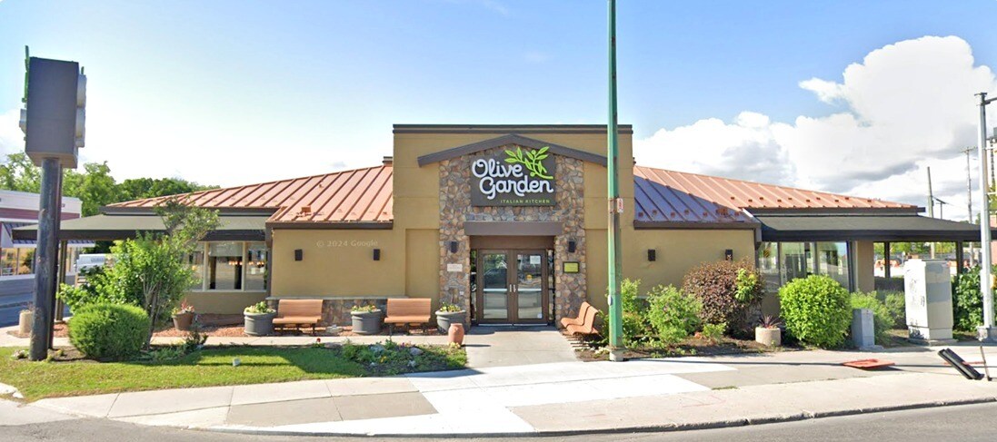 1544 Portage Av, Winnipeg, MB for sale Primary Photo- Image 1 of 2