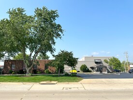 2202 Harlem Road Medical Office Building - Parking Garage