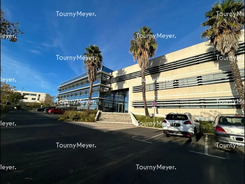 Office in Montpellier for lease - Building Photo - Image 1 of 6