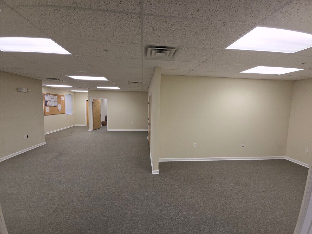 120 Old Camden Rd, Camden, DE 19934 - Unité 1 -  - Photo intérieure - Image 1 of 5