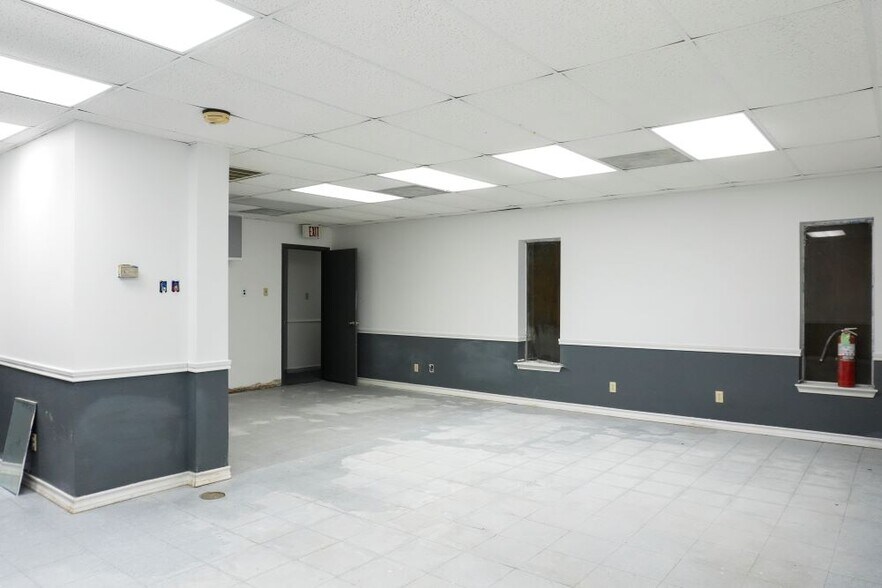 423 W Cleveland Blvd, Aransas Pass, TX à vendre - Photo intérieure - Image 3 de 13