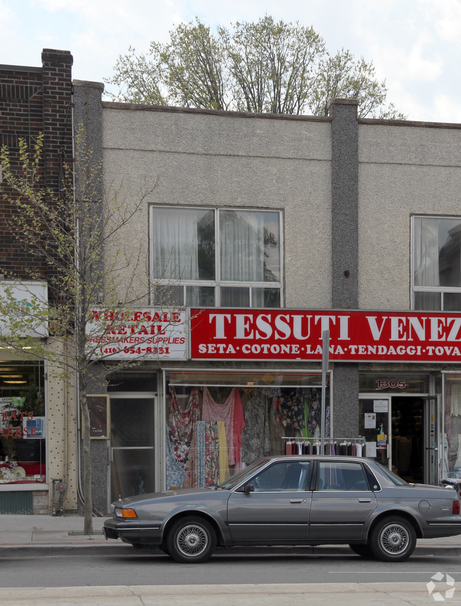 1303-1305 St Clair Av W, Toronto, ON for sale Primary Photo- Image 1 of 1