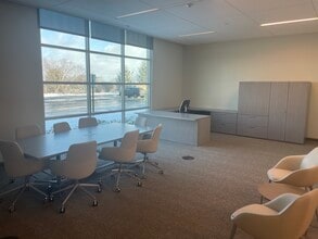 12533 Wagon Wheel Rd, Rockton, IL for lease Interior Photo- Image 2 of 4