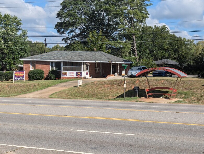 2053 Lexington Rd, Athens, GA à louer - Photo principale - Image 1 de 14