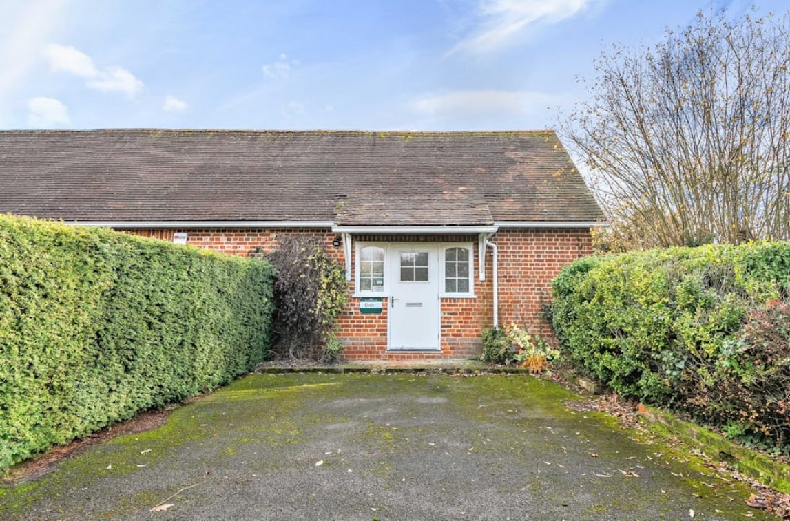 Castle End, Reading for lease Building Photo- Image 1 of 2