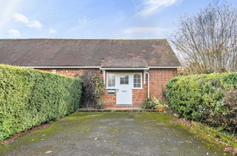 Castle End, Reading for lease Building Photo- Image 1 of 2