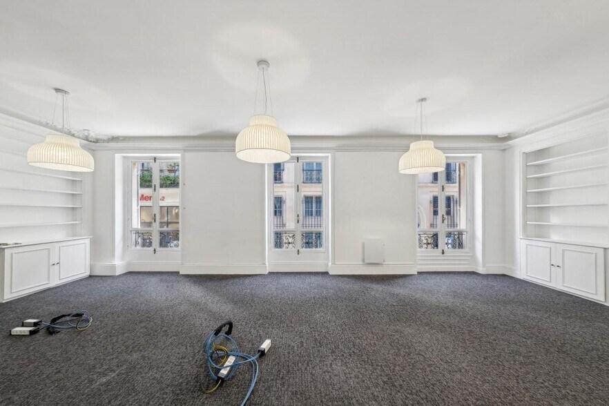 10 Avenue De L'Opera, Paris for sale - Interior Photo - Image 2 of 22