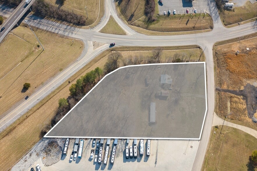 2135 Ted Dorris Rd, Goodlettsville, TN for sale - Building Photo - Image 1 of 9