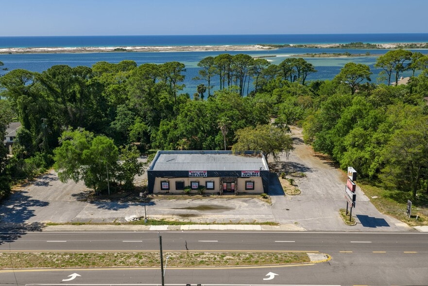 757 E Miracle Strip Pky, Mary Esther, FL for sale - Building Photo - Image 2 of 4