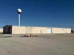 1020 S Sangamon Ave, Gibson City, IL for lease Interior Photo- Image 1 of 1