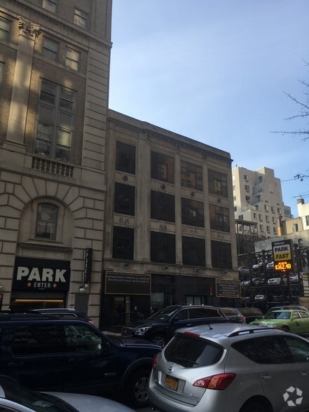 100 Livingston St, Brooklyn, NY for lease - Primary Photo - Image 1 of 34
