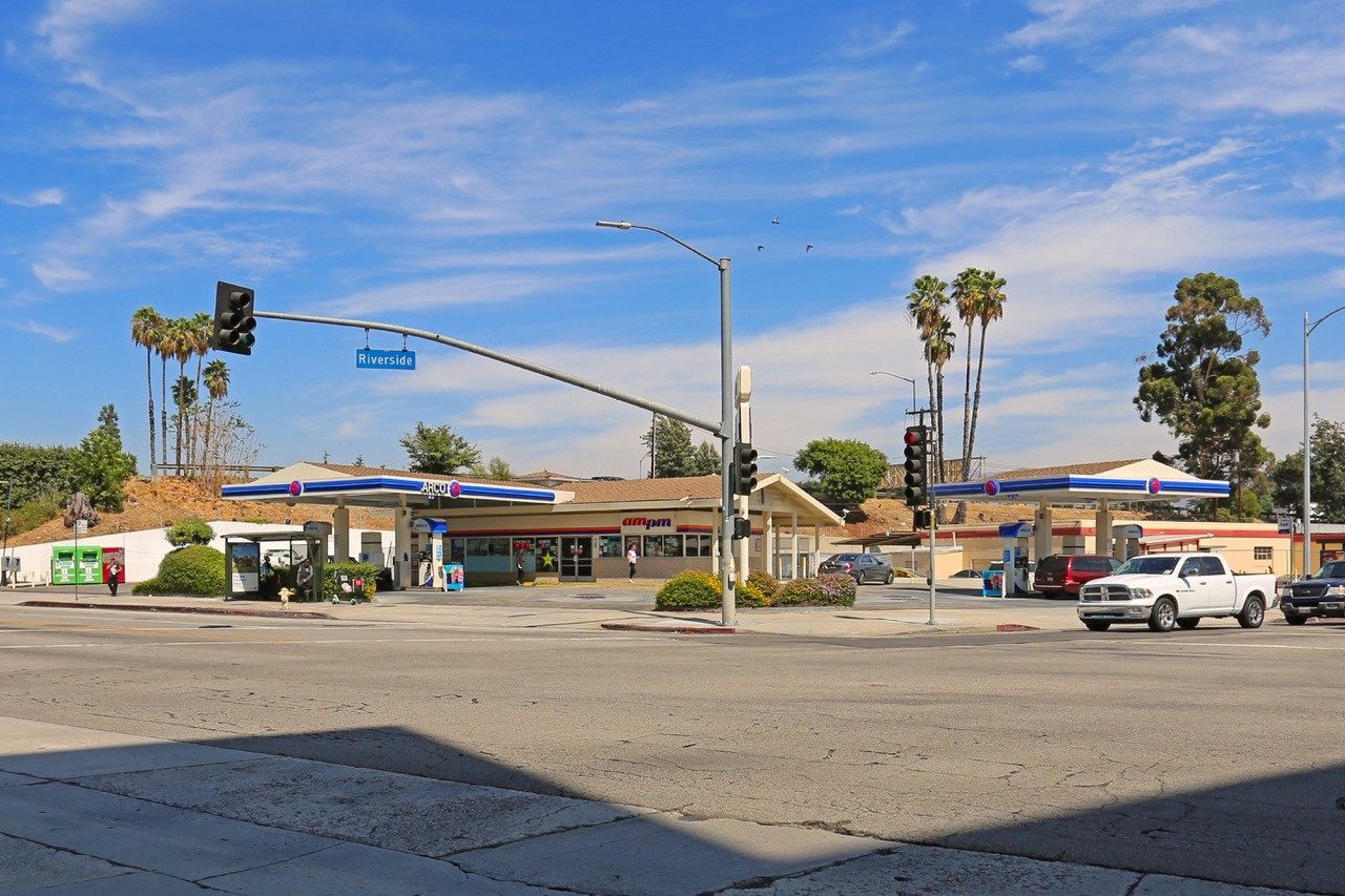 4506 Lankershim Blvd, North Hollywood, CA à vendre Photo du bâtiment- Image 1 de 1