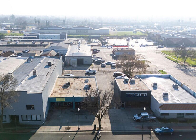 950-952 W Main St, Merced, CA à vendre - Photo du bâtiment - Image 3 de 7