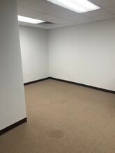 107 Imperial Blvd, Hendersonville, TN for lease Building Photo- Image 1 of 9