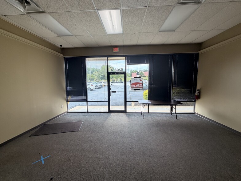 5208 Calhoun Memorial Hwy, Easley, SC for lease - Building Photo - Image 3 of 26