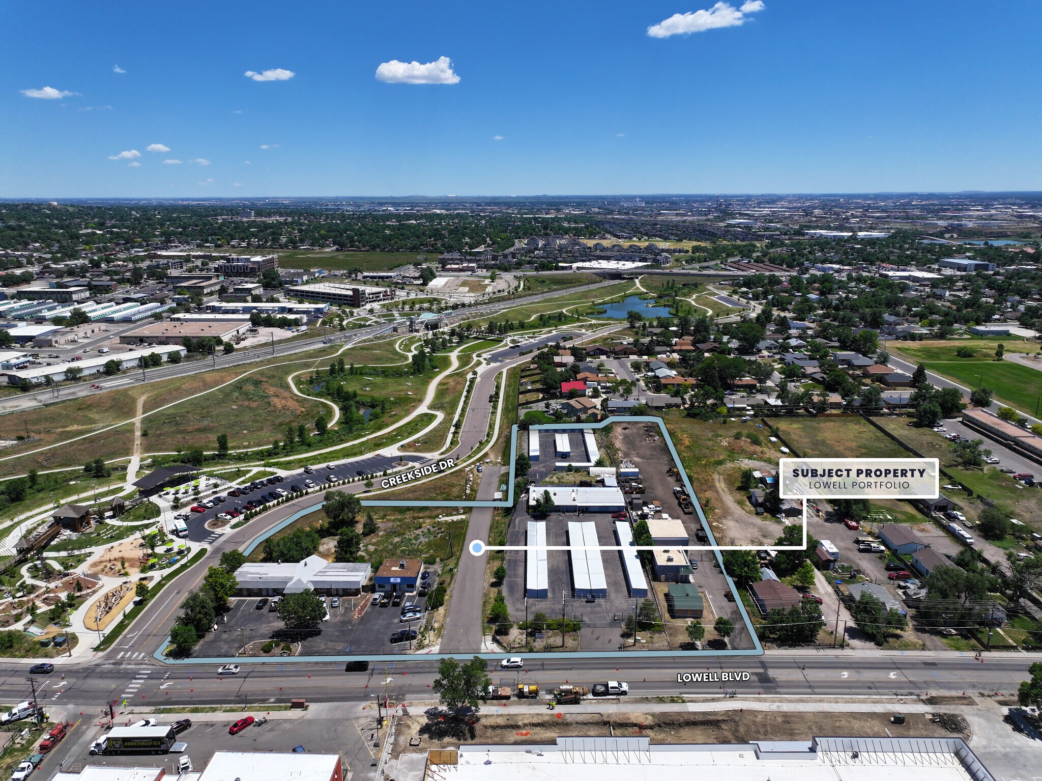 Lowell Blvd Portfolio portefeuille de 3 propriétés à vendre sur LoopNet.ca Photo du bâtiment- Image 1 de 28