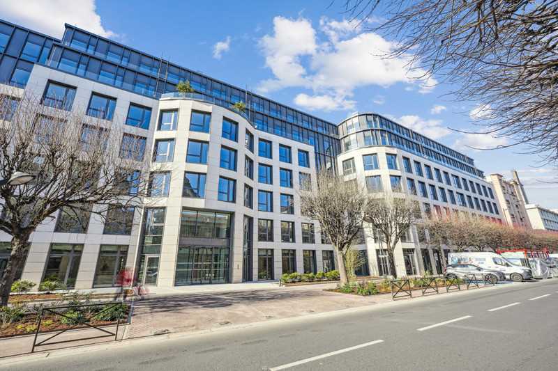Bureau dans Levallois-Perret à louer - Photo du bâtiment - Image 1 de 32