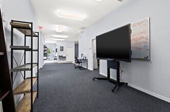 1868 Highland Oaks Blvd, Lutz, FL à louer Photo intérieure- Image 2 de 6