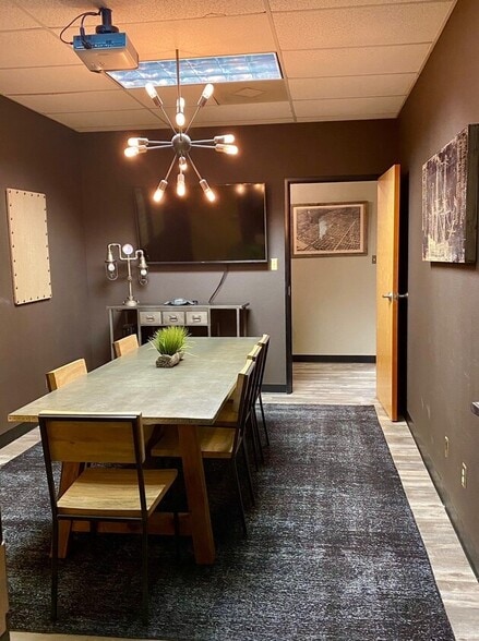 9201 Metric Blvd, Austin, TX for sale - Interior Photo - Image 3 of 14