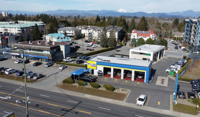 Plus de détails pour 33261 S Fraser way & 33264 Old Yale Rd – Commerce de détail à vendre, Abbotsford, BC