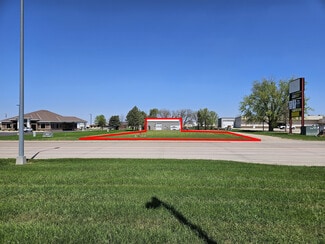 Plus de détails pour 1204 W Cedar St, Beresford, SD - Flex à vendre