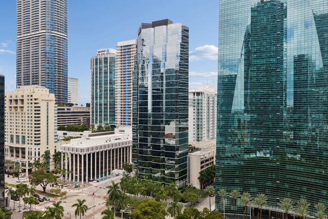More details for 1221 Brickell Ave, Miami, FL - Coworking for Lease