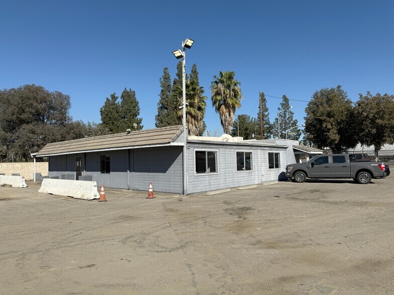 817 Fairway Dr, Walnut, CA for lease - Building Photo - Image 2 of 9