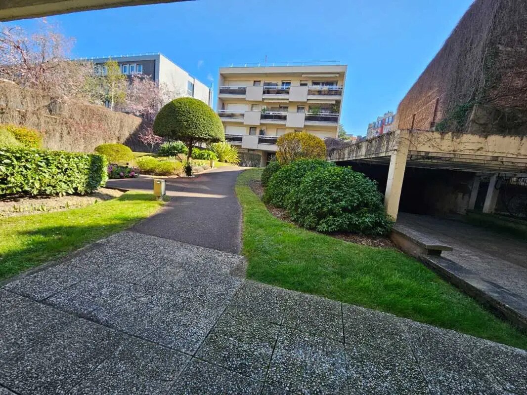 Bureau dans Boulogne-Billancourt à louer Photo du bâtiment- Image 1 de 15