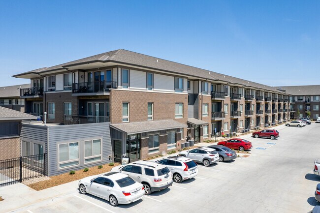 More details for 7565 S 146th St, Omaha, NE - Office/Retail for Lease