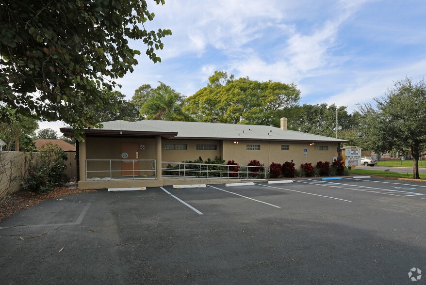 3520 38th Ave N, Saint Petersburg, FL for sale - Primary Photo - Image 2 of 4