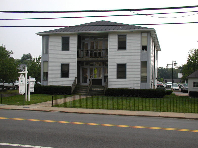 107 Loudoun St SE, Leesburg, VA à louer - Photo du bâtiment - Image 1 de 3