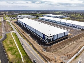 825 Beechcroft Rd, Spring Hill, TN - AERIAL  map view