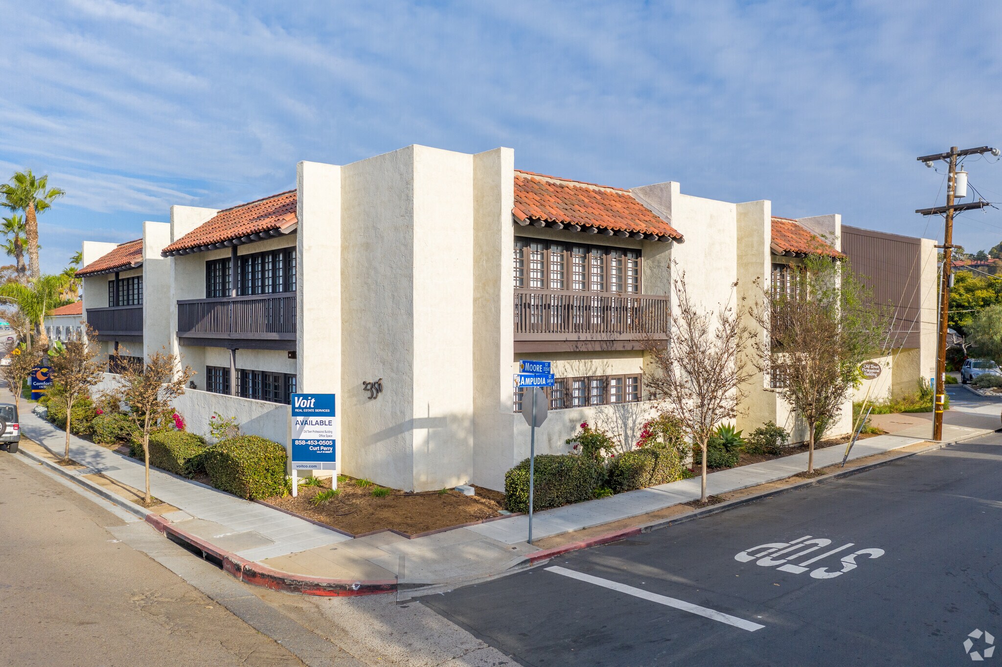 2356 Moore St, San Diego, CA à louer Photo du bâtiment- Image 1 de 7