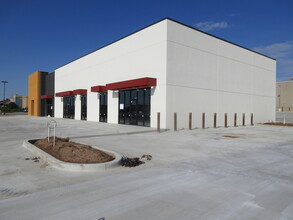 4415 W Reno Ave, Oklahoma City, OK for lease Building Photo- Image 2 of 6