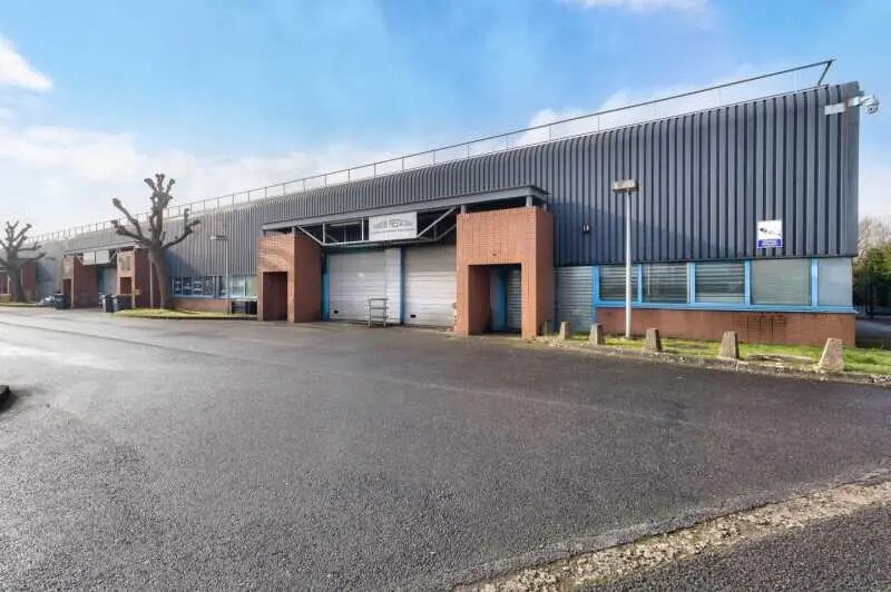 Bureau dans Villepinte à louer - Photo du bâtiment - Image 2 de 6