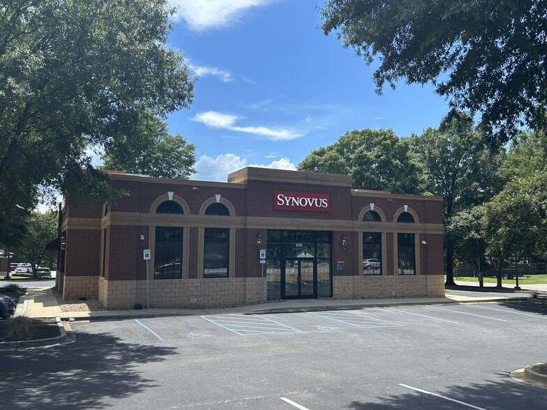 1025 Broad River Rd, Columbia, SC for lease - Building Photo - Image 2 of 4