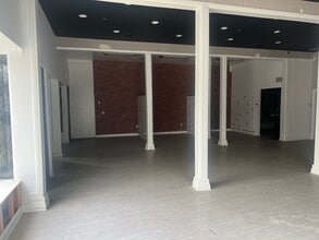 2101-2105 S La Brea Ave, Los Angeles, CA for lease Interior Photo- Image 2 of 2