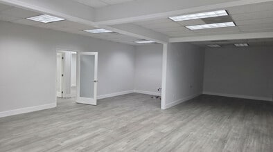 7100 W Commercial Blvd, Lauderhill, FL for lease Interior Photo- Image 2 of 20