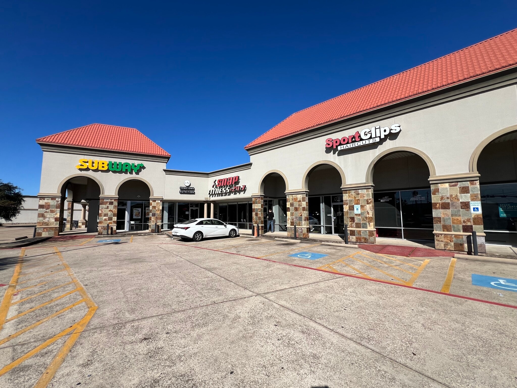 1615 E Broadway St, Pearland, TX for lease Primary Photo- Image 1 of 7