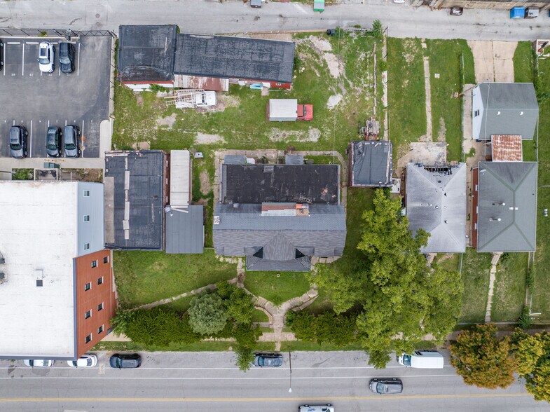 917 Russell, Saint Louis, MO à vendre - Photo du bâtiment - Image 3 de 3